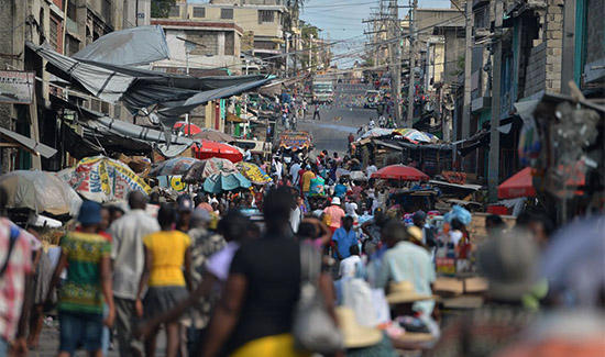Read more about the article Tribunal determina que PF faça análise imediata de visto para família haitiana (27/09/2021)