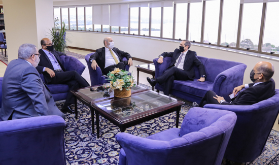 You are currently viewing Presidente do TRF4 recebe visita de gestores da Rede Record (28/09/2021)